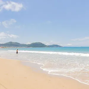 praia-dos-ingleses-ap-descolado-160m-da-praia.santa-catarina-brasil.com/