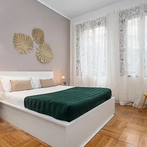 appartamento-a-5-minuti-dal-duomo.italymilanhotels.net/